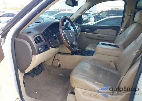 2009 GMC Yukon Xl 1500 Denali из США, поврежденный, VIN 1GKFC06209J126543